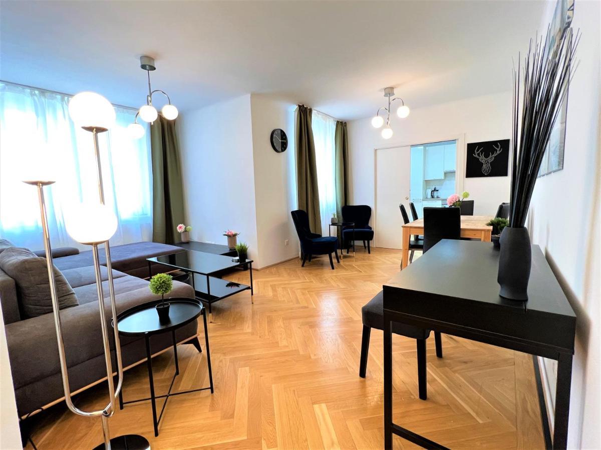 Unique Apartment Center Wien Exteriör bild