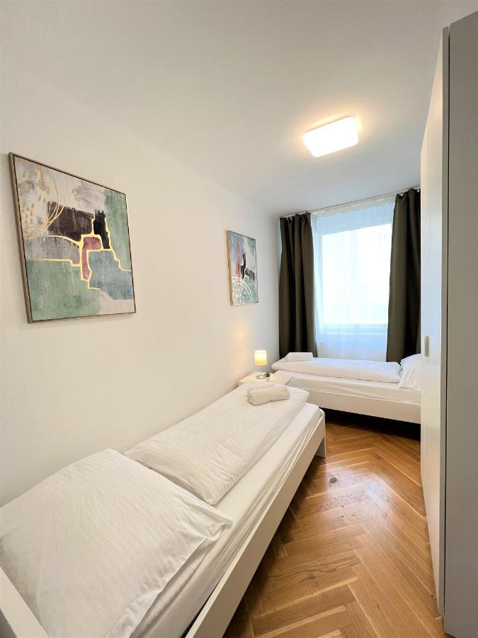 Unique Apartment Center Wien Exteriör bild